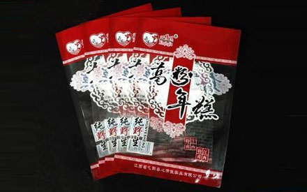 聚酯（PE）材質(zhì)真空包裝袋有哪些特點(diǎn)？