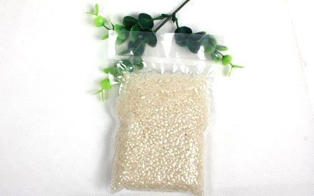 真空包裝袋在生產(chǎn)過程中有為什么會(huì)有麻點(diǎn)現(xiàn)象，該怎么解決？